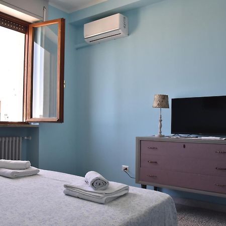 Bilocale In Vacanza Da Rita Apartment Lecce Bagian luar foto